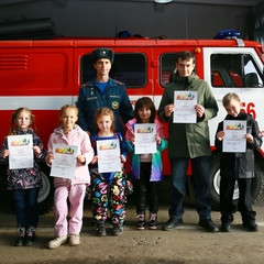 На экскурсии в пожарно-спасательную часть усольские кванторианцы увидели работу огнеборцев