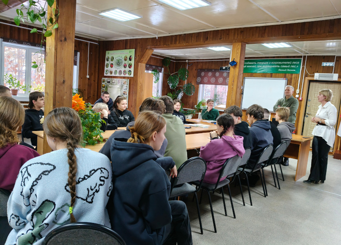 Полевую практику на базе Большелугского Эко-Центра прошли студенты колледжа БГУ