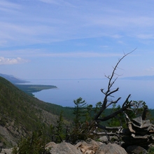 Вид с Приморского хребта на Курминский залив,  где проходил Слет
